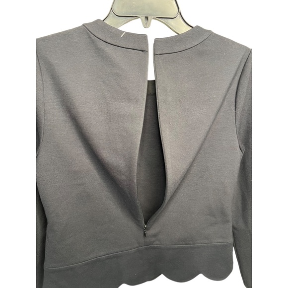 Kate Spade New York Black Long-Sleeved Top‎ w/Scalloped Hem Size 2 - Picture 4 of 7